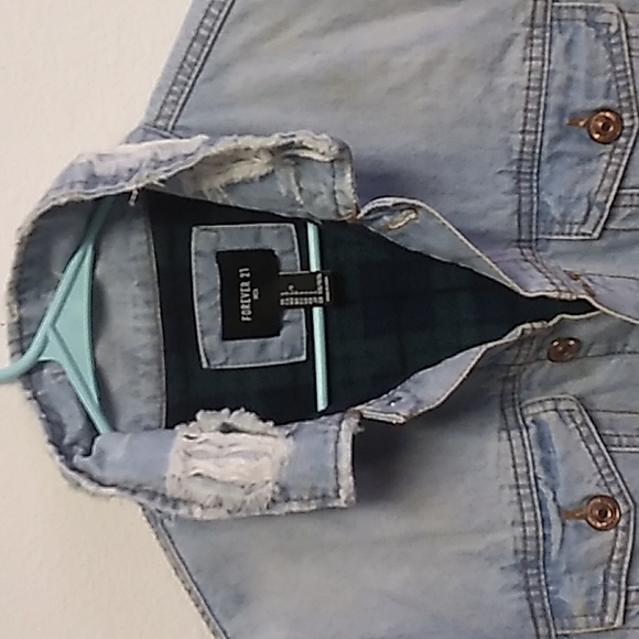 Forever 21 Men's 100% polyester and Jean jacket distressed Size large. - Picture 3 of 8